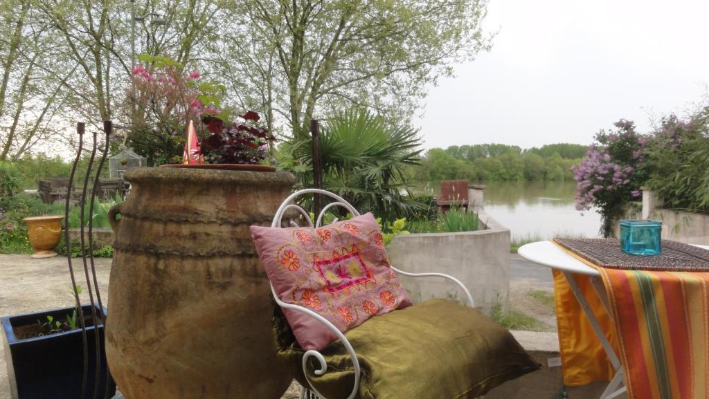 Chambre D'Hotes Au Fil De L'Eau Saint-Martin-Belle-Roche Kültér fotó